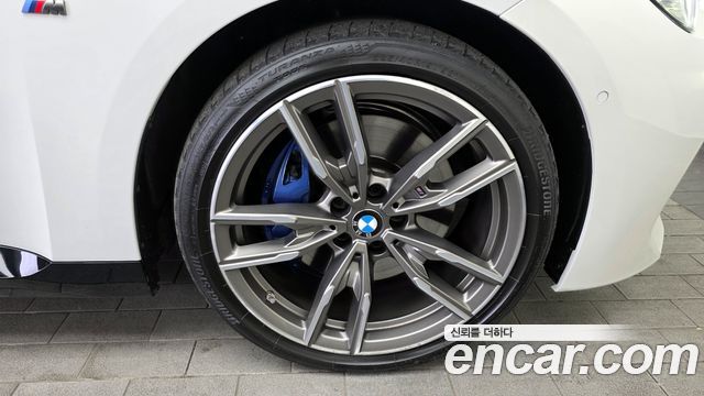 BMW 2-Series M240i xDrive Coupe