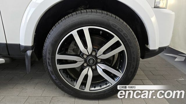 Land Rover Discovery 3.0 SDV6 HSE