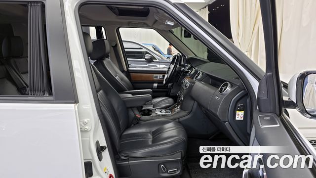 Land Rover Discovery 3.0 SDV6 HSE