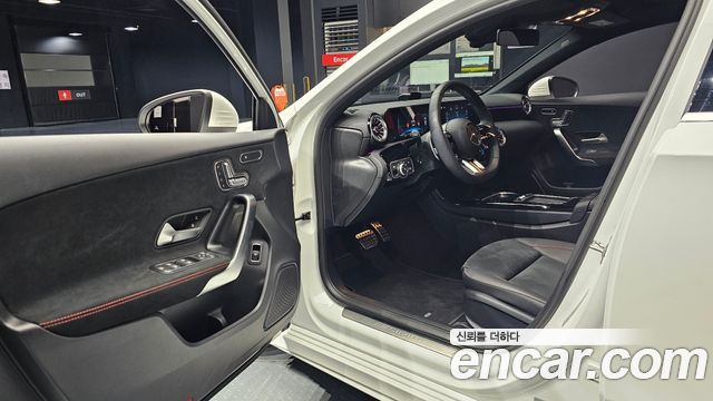 Mercedes-Benz A-Class AMG A35 4MATIC Sedan