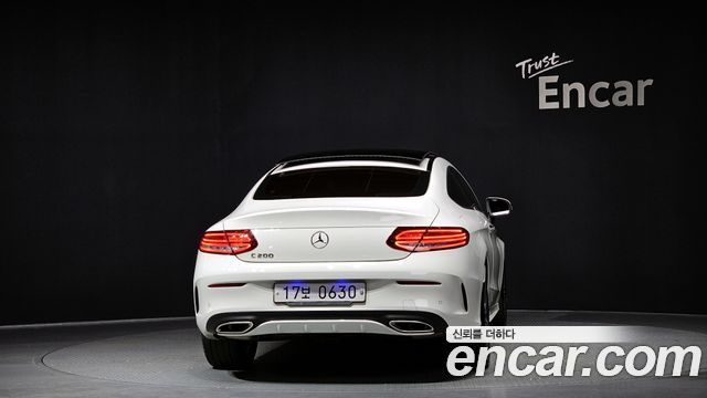 Mercedes-Benz C-Class C200 Coupe