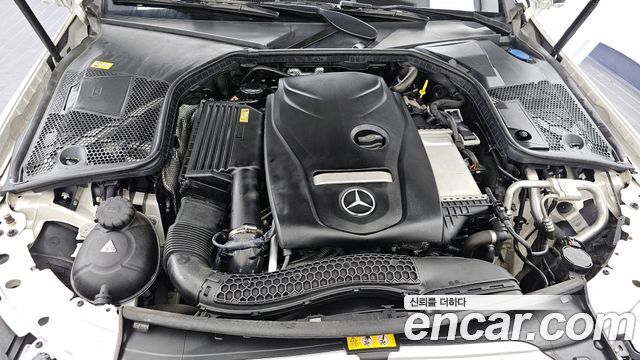 Mercedes-Benz C-Class C200 Coupe