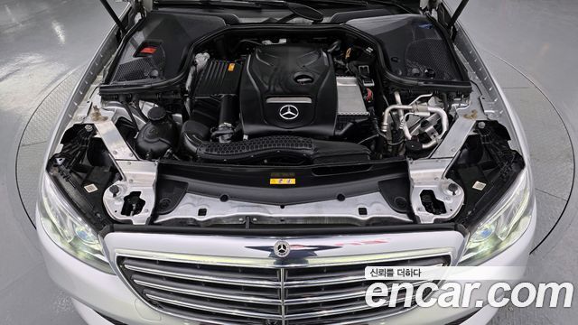 Mercedes-Benz E-Class E300 Exclusive