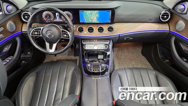 Mercedes-Benz E-Class E300 Exclusive