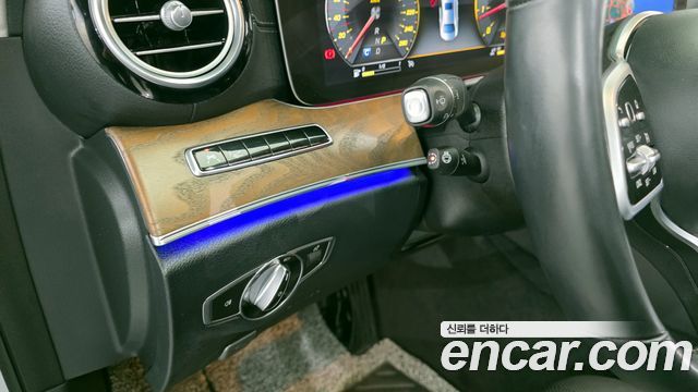 Mercedes-Benz E-Class E300 Exclusive