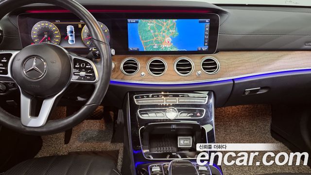 Mercedes-Benz E-Class E300 Exclusive