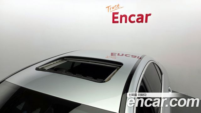 Mercedes-Benz E-Class E300 Exclusive
