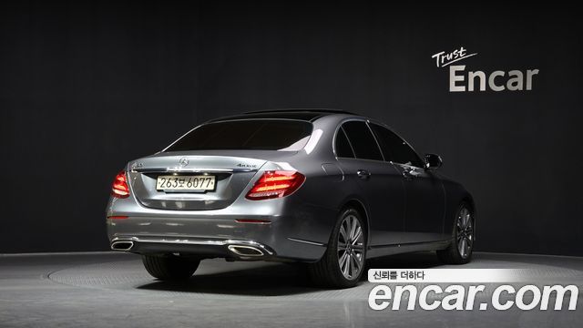 Mercedes-Benz E-Class E450 4MATIC Exclusive