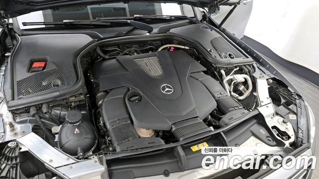 Mercedes-Benz E-Class E450 4MATIC Exclusive