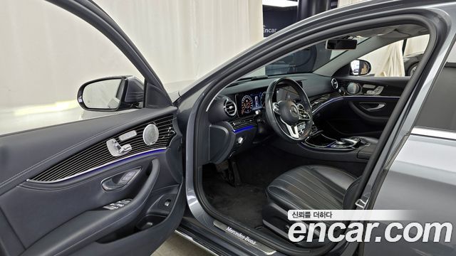 Mercedes-Benz E-Class E450 4MATIC Exclusive