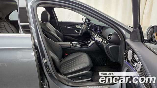 Mercedes-Benz E-Class E450 4MATIC Exclusive