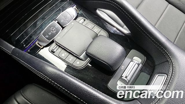 Mercedes-Benz GLE-Class GLE300d 4MATIC