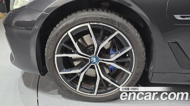 BMW 5-Series 530e M Sport