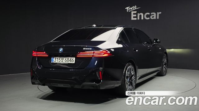 BMW 5-Series 530e M Sport