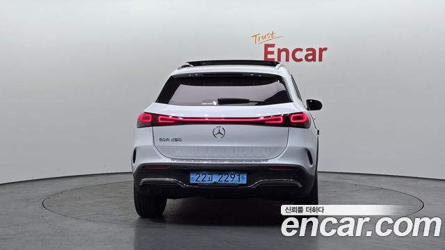 Mercedes-Benz EQA EQA250 AMG Package