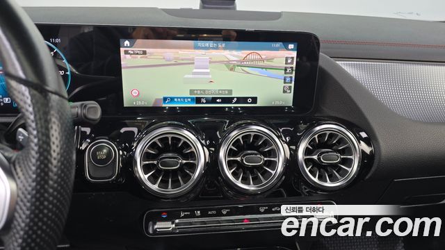 Mercedes-Benz EQA EQA250 AMG Package