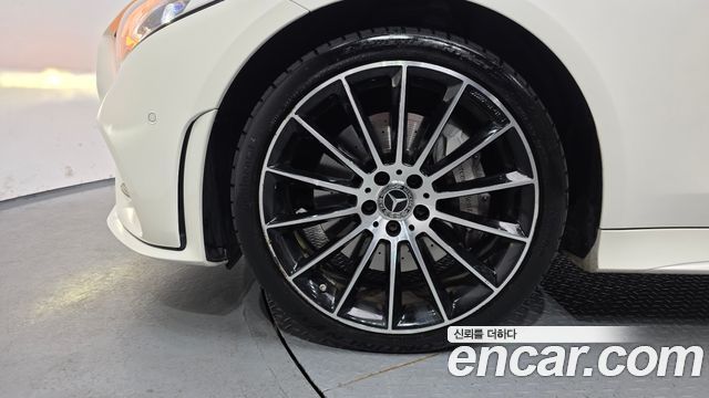 Mercedes-Benz CLS-Class CLS400d 4MATIC AMG Line