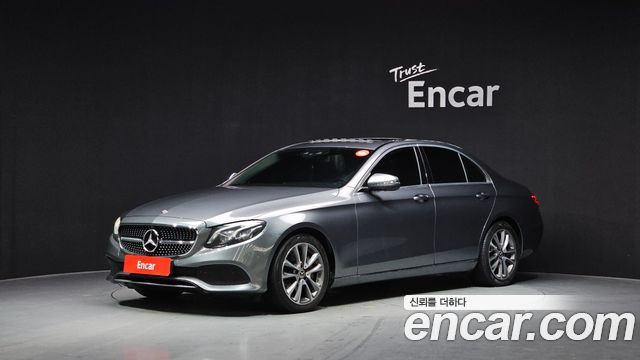 Mercedes-Benz E-Class E300 4MATIC Avnatgarde