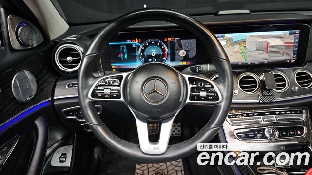 Mercedes-Benz E-Class E300 4MATIC Avnatgarde