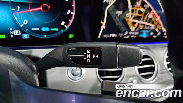 Mercedes-Benz E-Class E350 4MATIC AMG Line