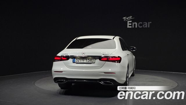 Mercedes-Benz E-Class E220d 4MATIC AMG Line