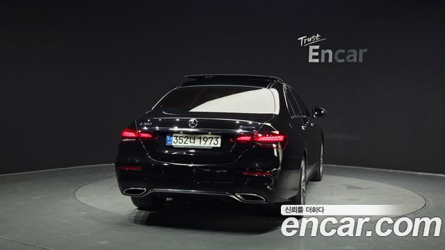 Mercedes-Benz E-Class E350 4MATIC AMG Line