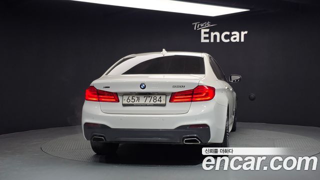 BMW 5-Series 530i xDrive M Sport Package Plus