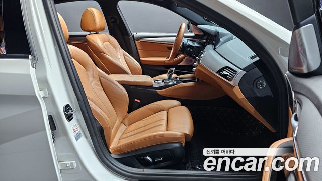 BMW 5-Series 520d M Sport package