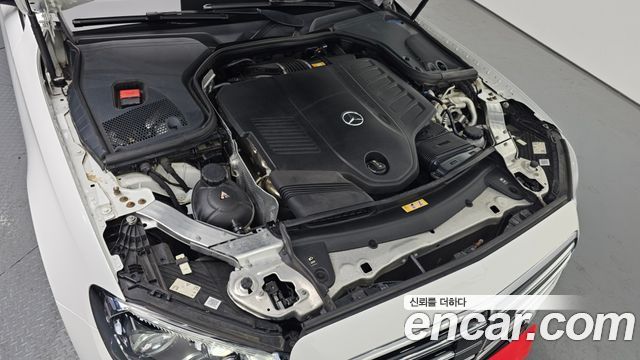 Mercedes-Benz E-Class E450 4MATIC Exclusive
