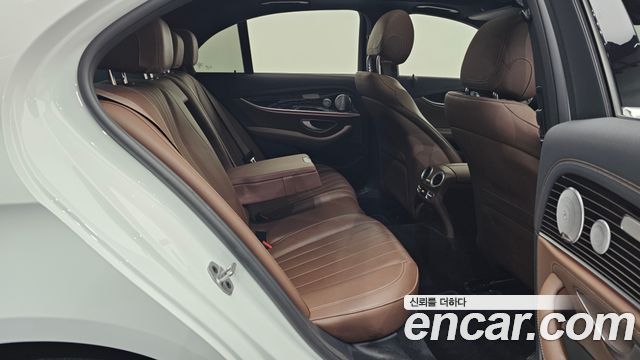 Mercedes-Benz E-Class E450 4MATIC Exclusive
