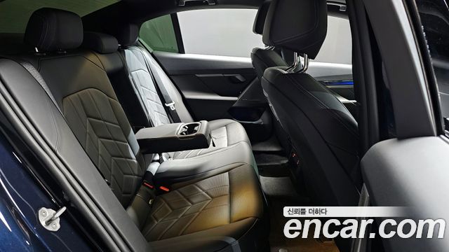 BMW 5-Series 520i M Sport