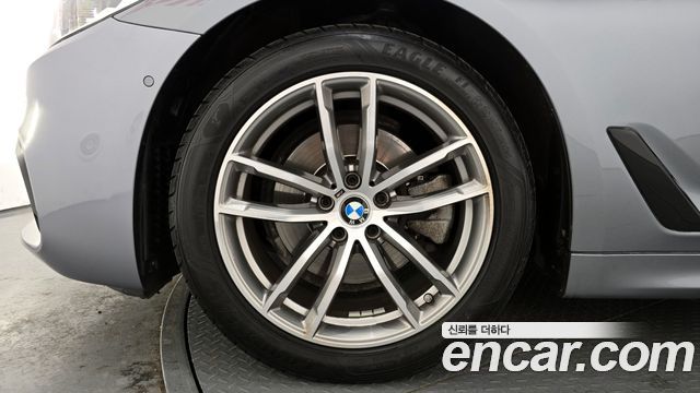 BMW 5-Series 520d M Sport Package Plus