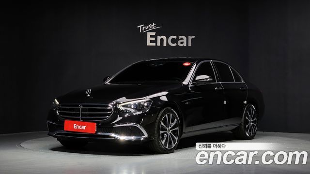 Mercedes-Benz E-Class E300e 4MATIC Exclusive