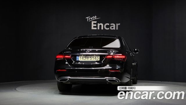 Mercedes-Benz E-Class E300e 4MATIC Exclusive
