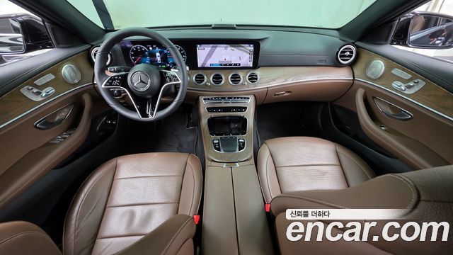 Mercedes-Benz E-Class E300e 4MATIC Exclusive
