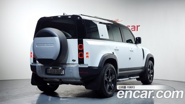 Land Rover Defender 110 D250 SE