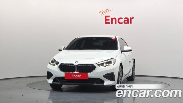 BMW 2-Series 220i Advantage
