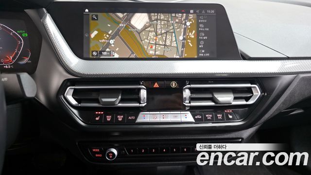 BMW 2-Series 220i Advantage