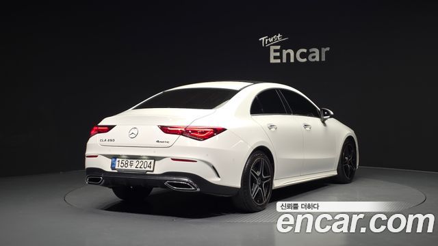 Mercedes-Benz CLA-Class CLA250 4MATIC