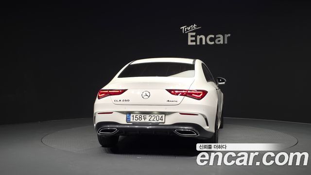 Mercedes-Benz CLA-Class CLA250 4MATIC