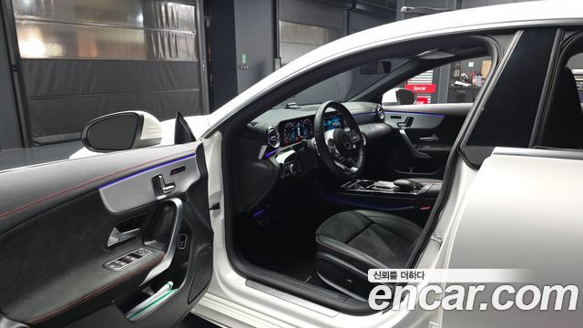 Mercedes-Benz CLA-Class CLA250 4MATIC