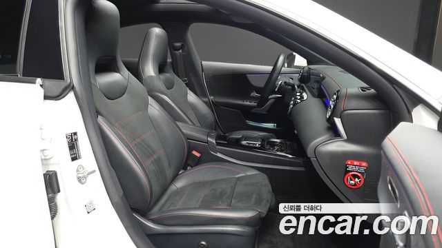 Mercedes-Benz CLA-Class CLA250 4MATIC