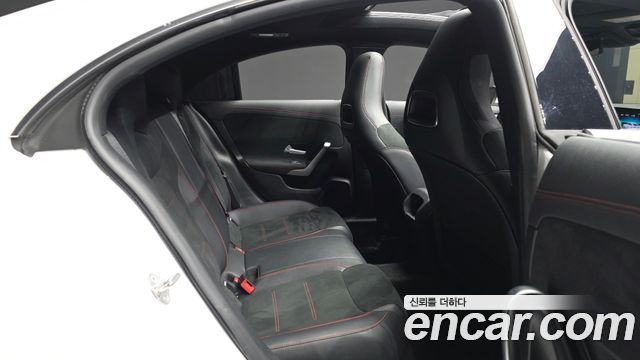 Mercedes-Benz CLA-Class CLA250 4MATIC