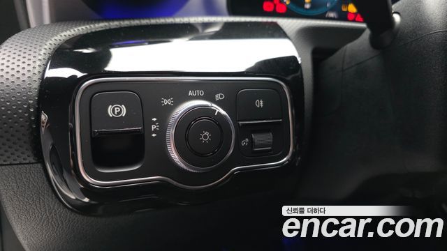 Mercedes-Benz CLA-Class CLA250 4MATIC