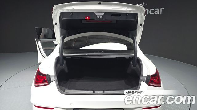 Mercedes-Benz CLA-Class CLA250 4MATIC