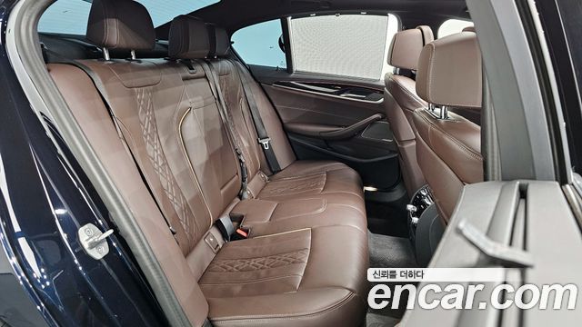 BMW 5-Series 530i M Sport Package