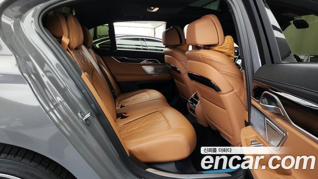 BMW 7-Series 730d xDrive M Sport