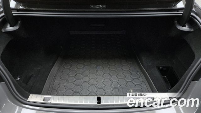 BMW 7-Series 730d xDrive M Sport