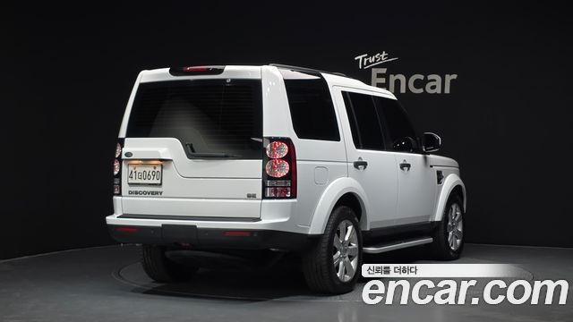 Land Rover Discovery 3.0 SDV6 SE