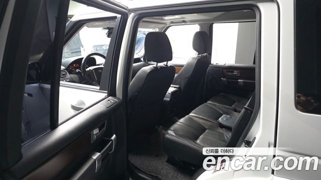 Land Rover Discovery 3.0 SDV6 SE